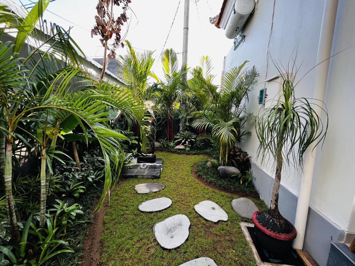 Cecillia Guesthouse Canggu Buitenkant foto